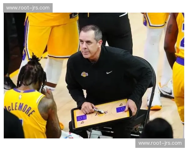 战术板观察：太阳沃格尔暂停后进攻成功率列联盟前列